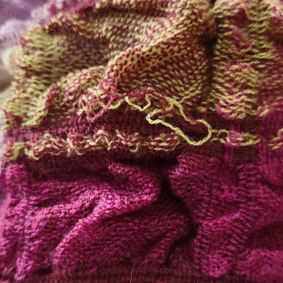 Suantrai of Ireland Woven Scarf - Picture 8 of 10